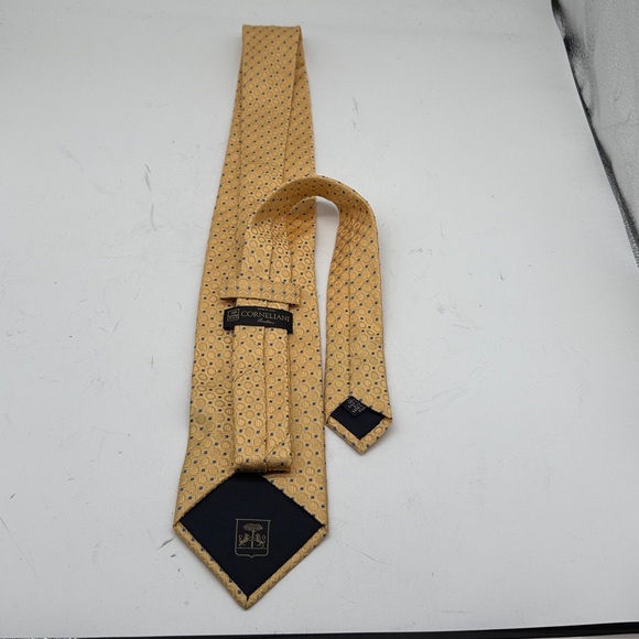 Corneliani Gold Geometric Tie - Picture 2 of 3